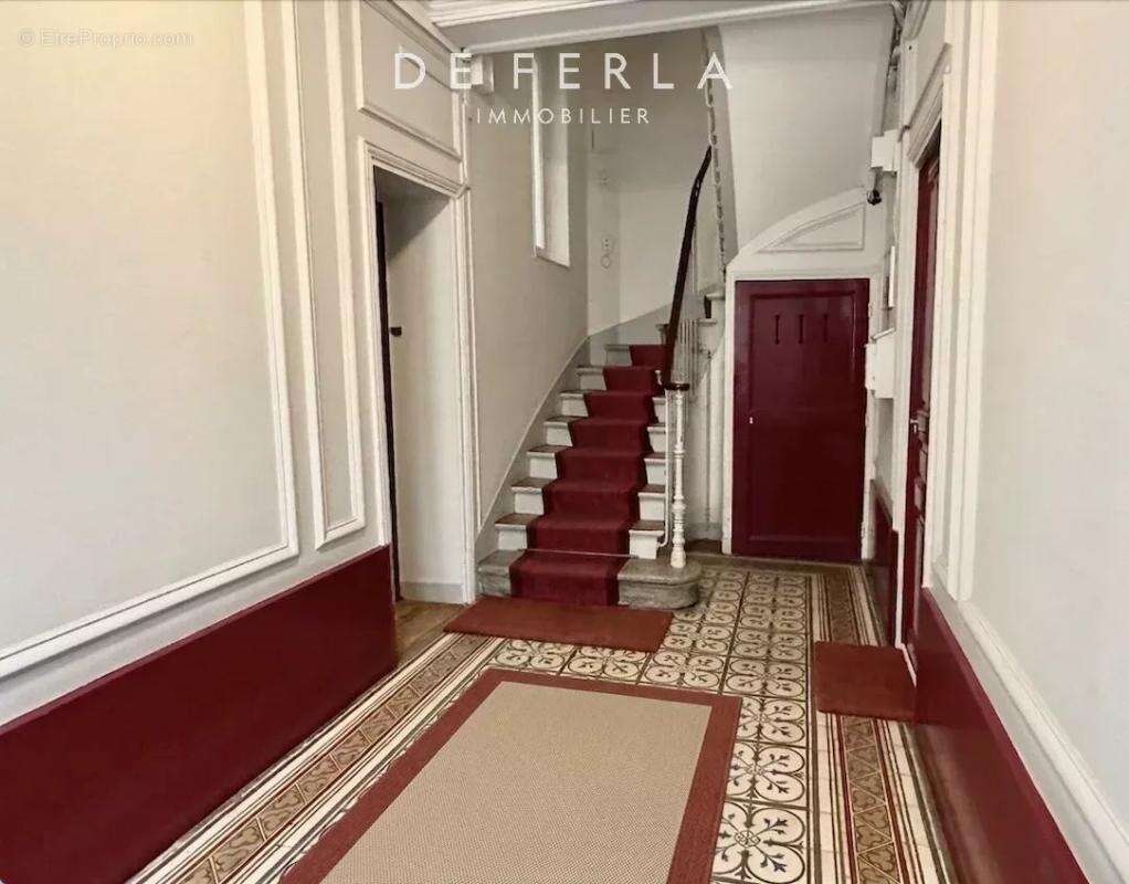 Appartement à PARIS-7E