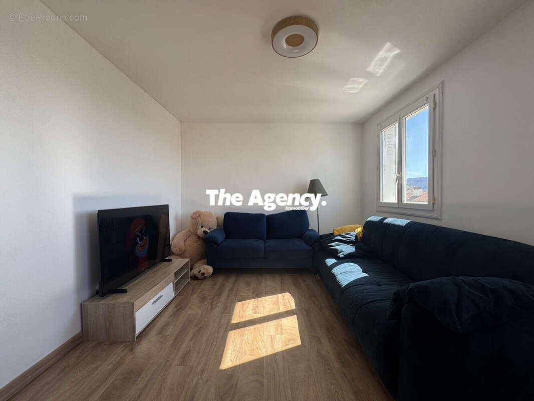 Appartement à MARSEILLE-9E