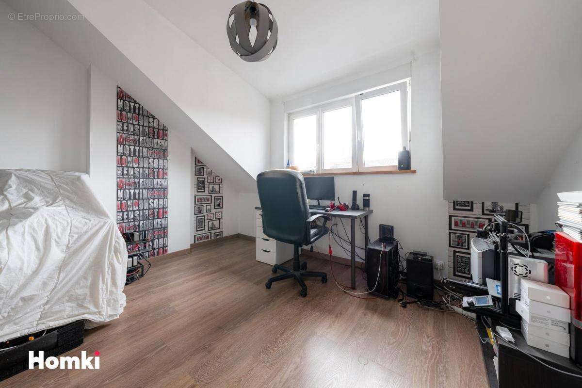 Maison/Villa T6 de 139 m2 à Tourcoing 59200 - photo 10