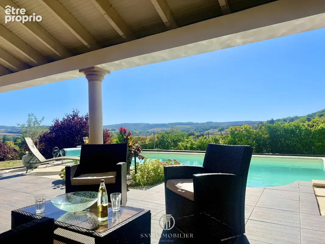 Villa style Île-de-France avec vue - 4 chambres - piscine - garage - photo 22