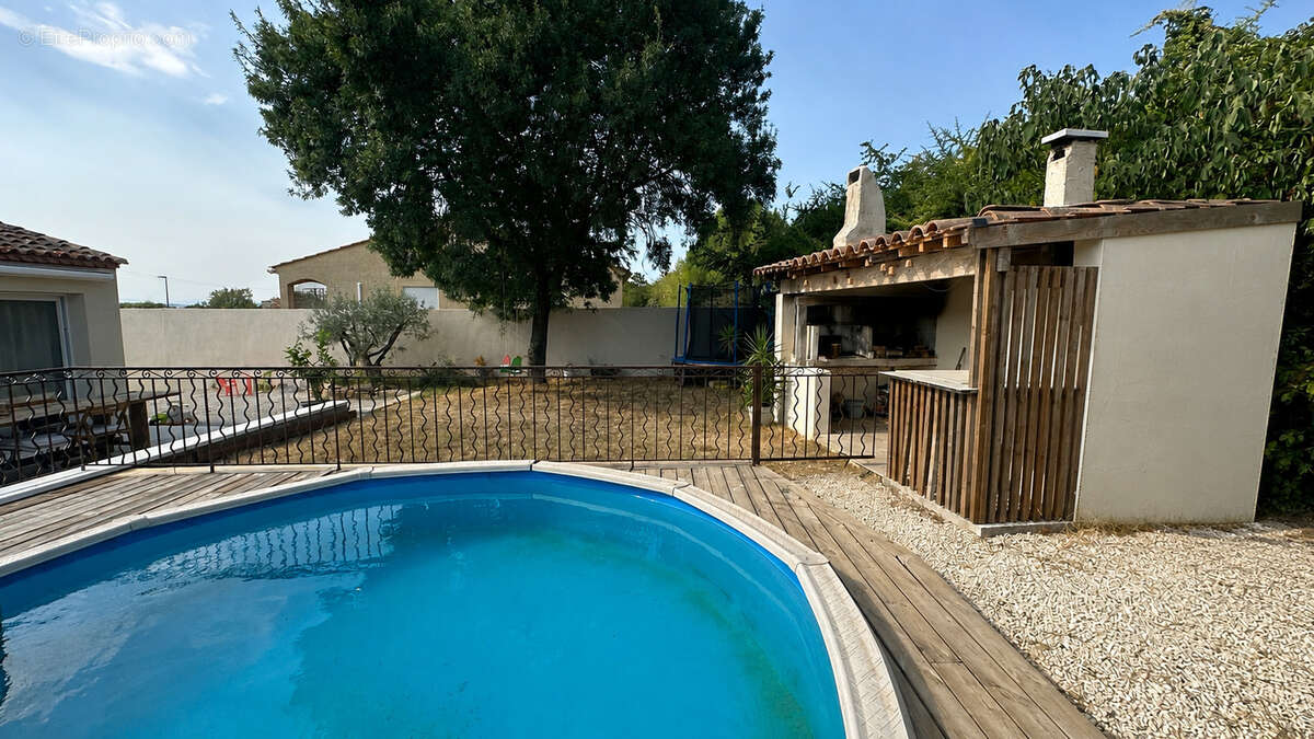 Villa F4 de 105m2 hab, garage, sur 518m2 de terrain à Saturargues - photo 5
