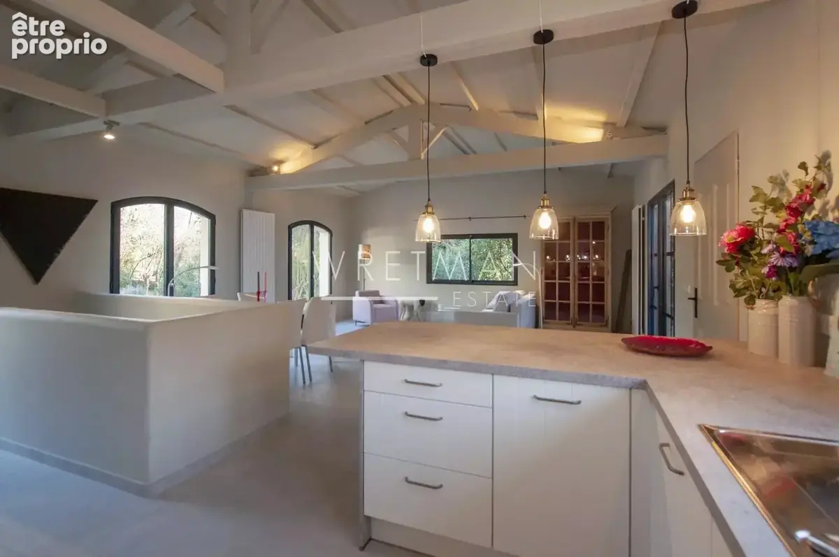 Co Exclusive À vendre près de Valbonne - Domaine de 3 logements - photo 38