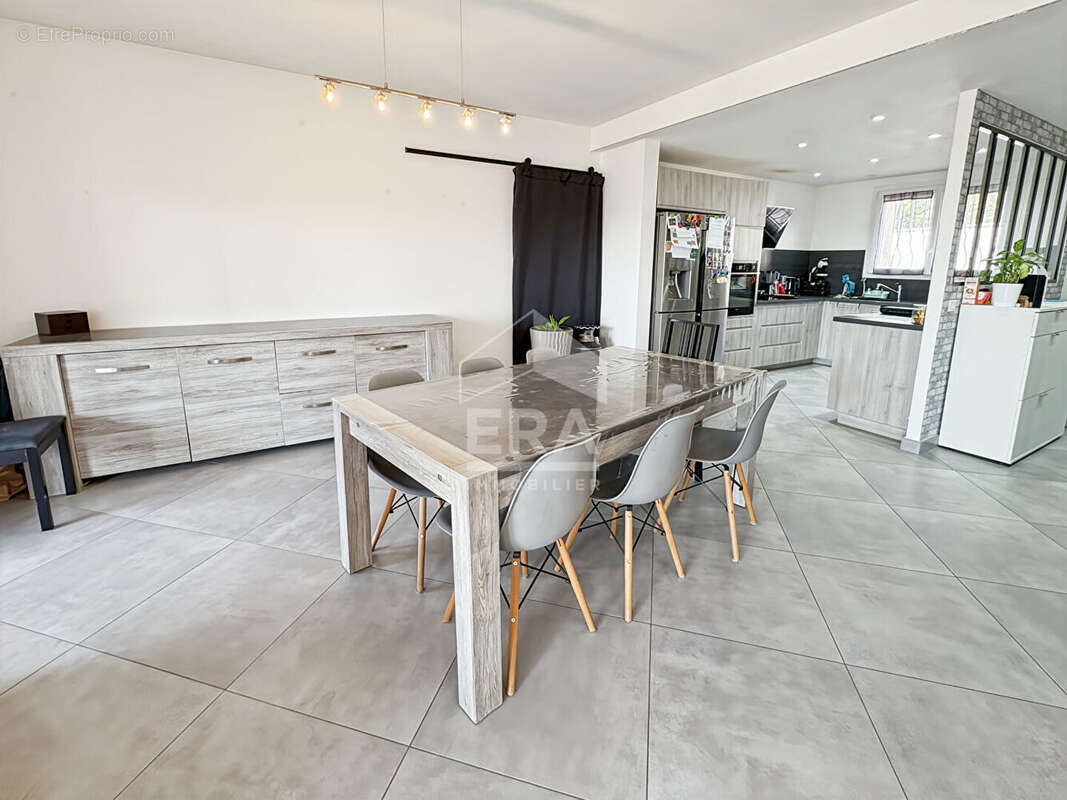 Maison 122m² à septèmes-les-vallons - photo 3