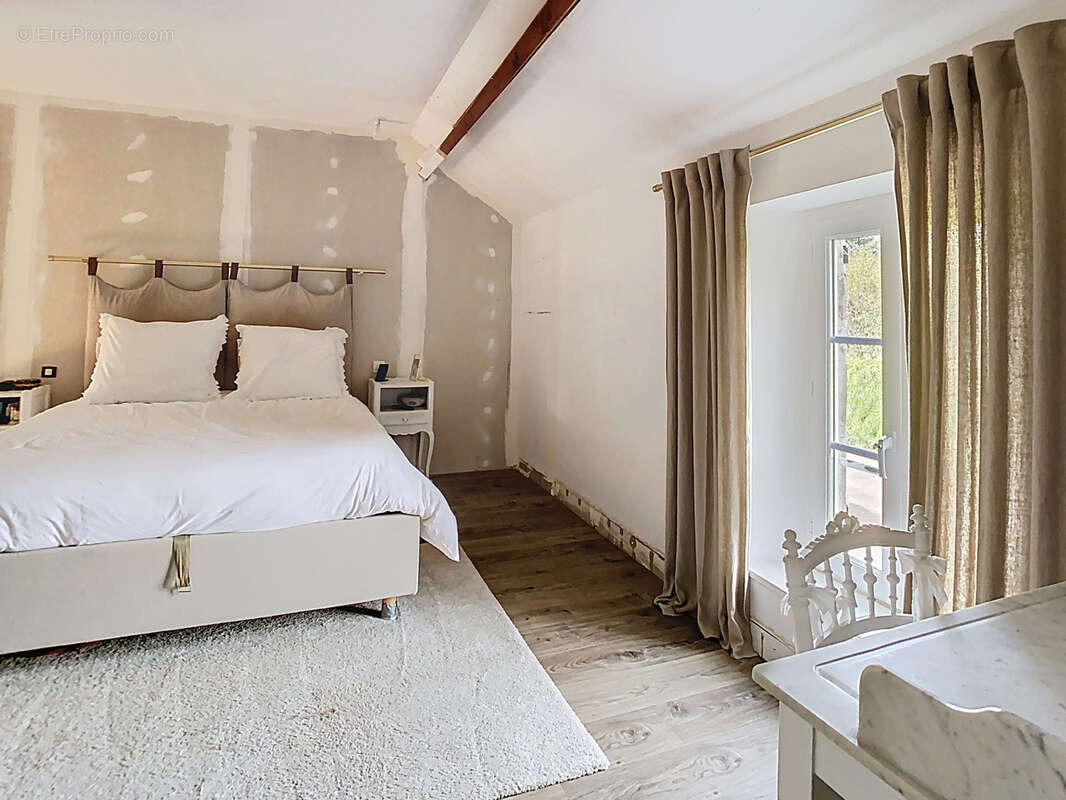 Maison à PICAUVILLE