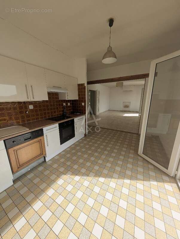 Maison à MONTREDON-DES-CORBIERES