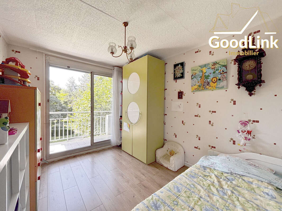 Appartement à AUBERVILLIERS