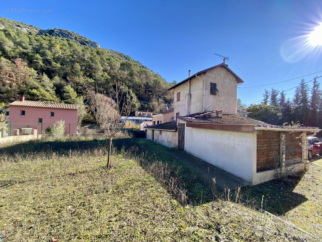 Maison à TOURRETTE-LEVENS
