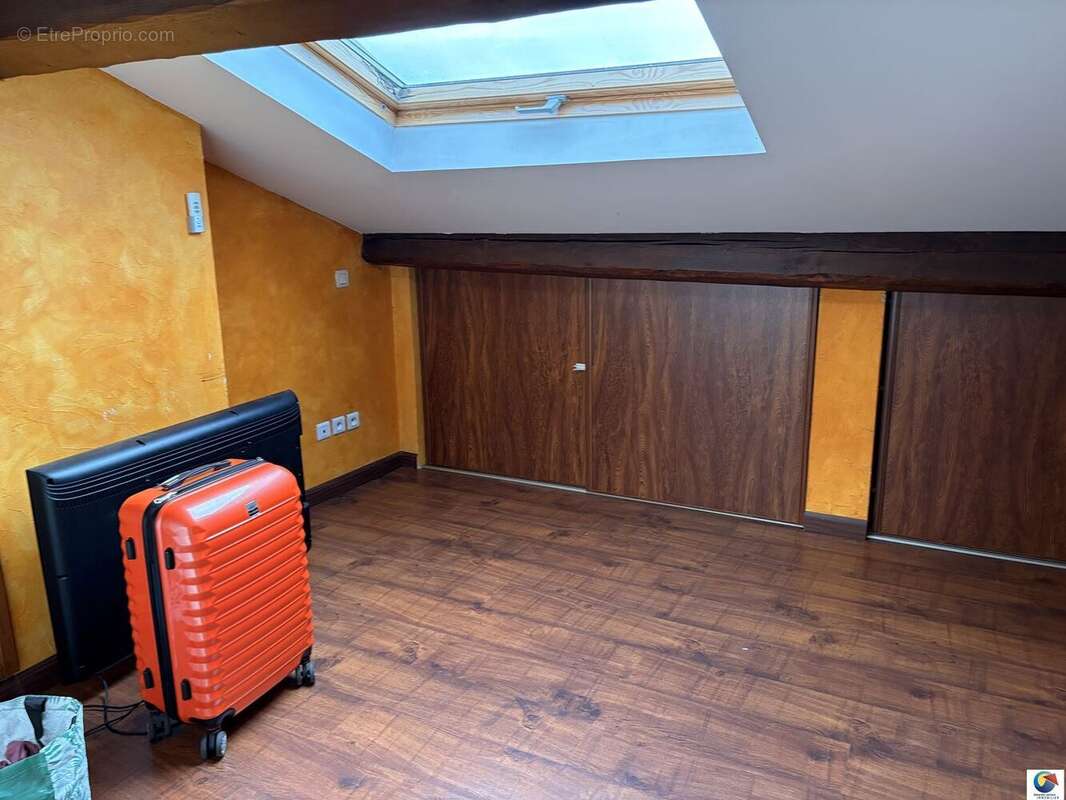 Maison à LA VERPILLIERE