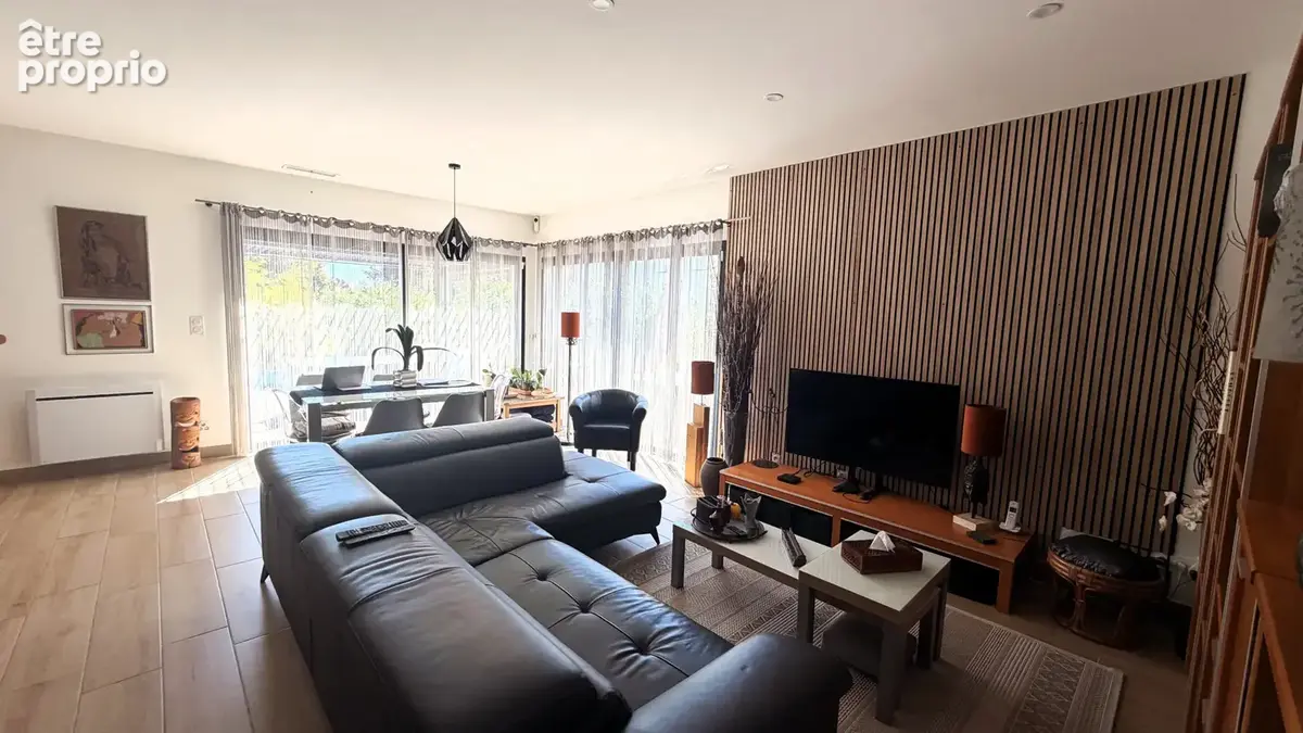 Maison moderne plain-pied 134 m2, 4 chambres, piscine, garage, DPE A sur parcelle de 805 m2 - photo 7