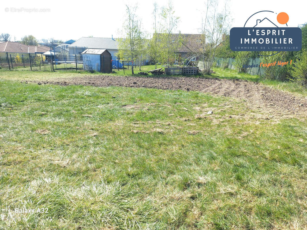 Terrain à CONDE-NORTHEN