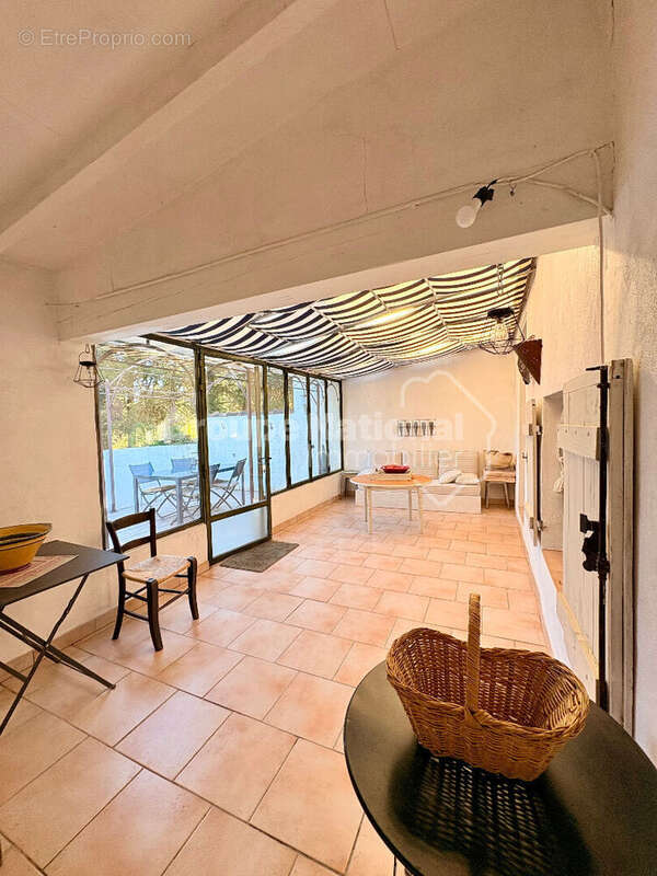 Maison à ORANGE