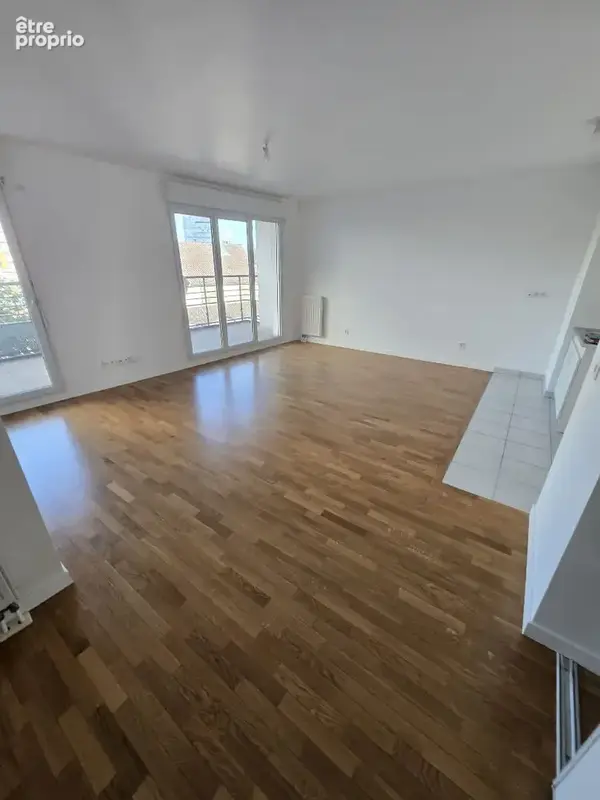 Photo Appartement à Drancy au prix de 245 000€