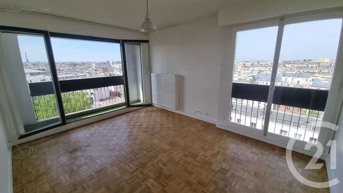 Appartement à PARIS-17E