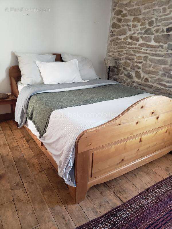 Maison à VEZENOBRES