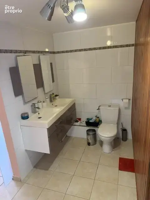 Villa 310 m² divisée en deux appartements Piscine et vue dégagée — Terrain de 1 076 m² - photo 15