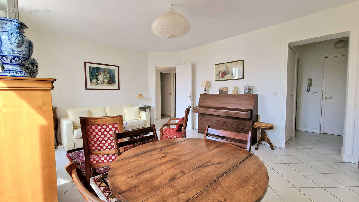 Appartement à RUEIL-MALMAISON