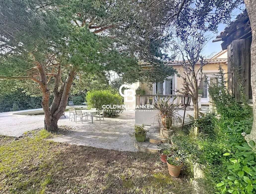 Maison à BAGNOLS-EN-FORET