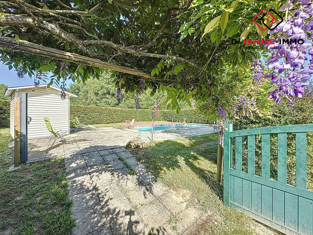 Maison à ECHOURGNAC