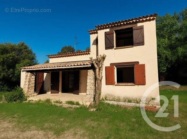 Maison à ROQUEFORT-LES-PINS