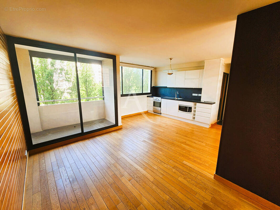 Appartement à FRESNES