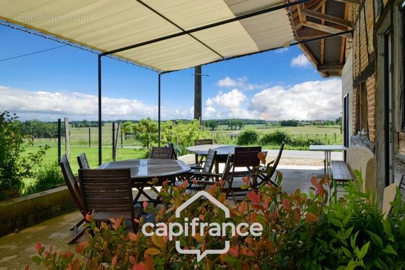 Maison à LONS-LE-SAUNIER