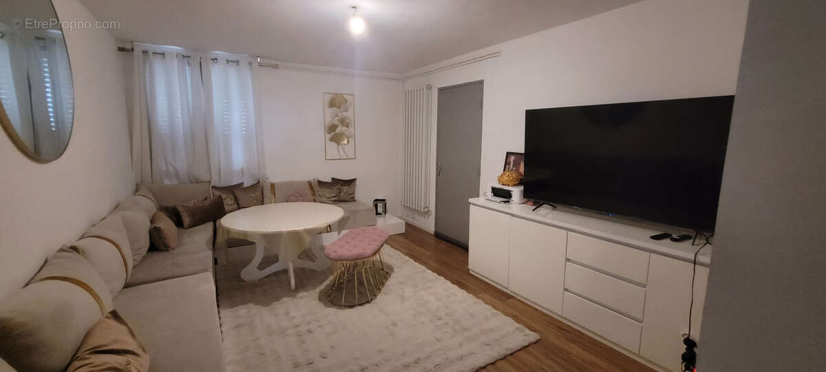 Appartement à LUNEL