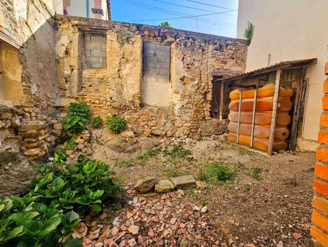 Maison de village - Extérieur - Beau potentiel - photo 2