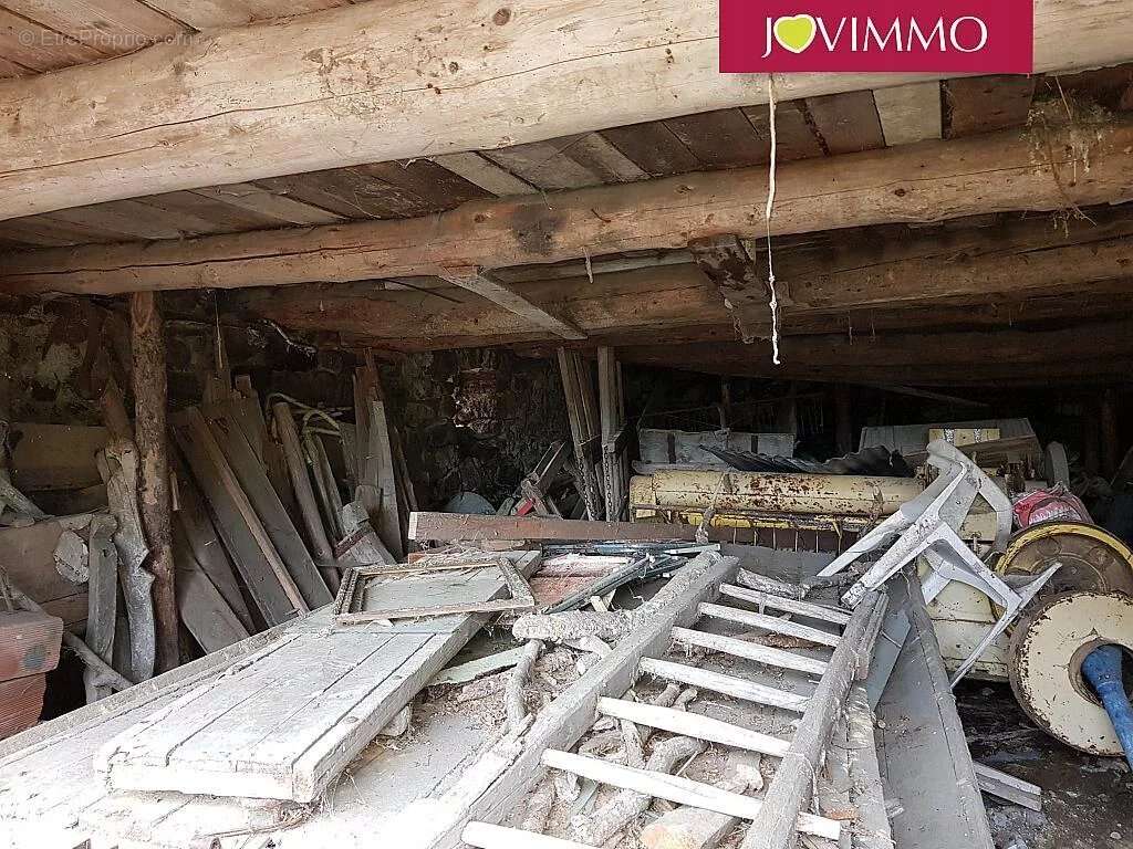 Maison à SAULZET-LE-FROID