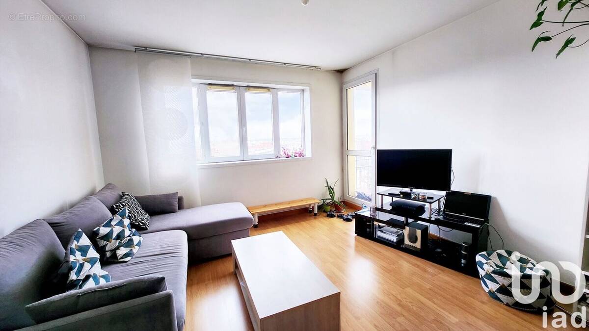 Photo 1 - Appartement à RUEIL-MALMAISON