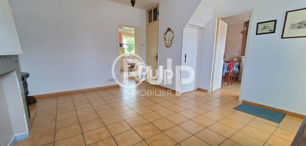 Maison à BRUAY-LA-BUISSIERE