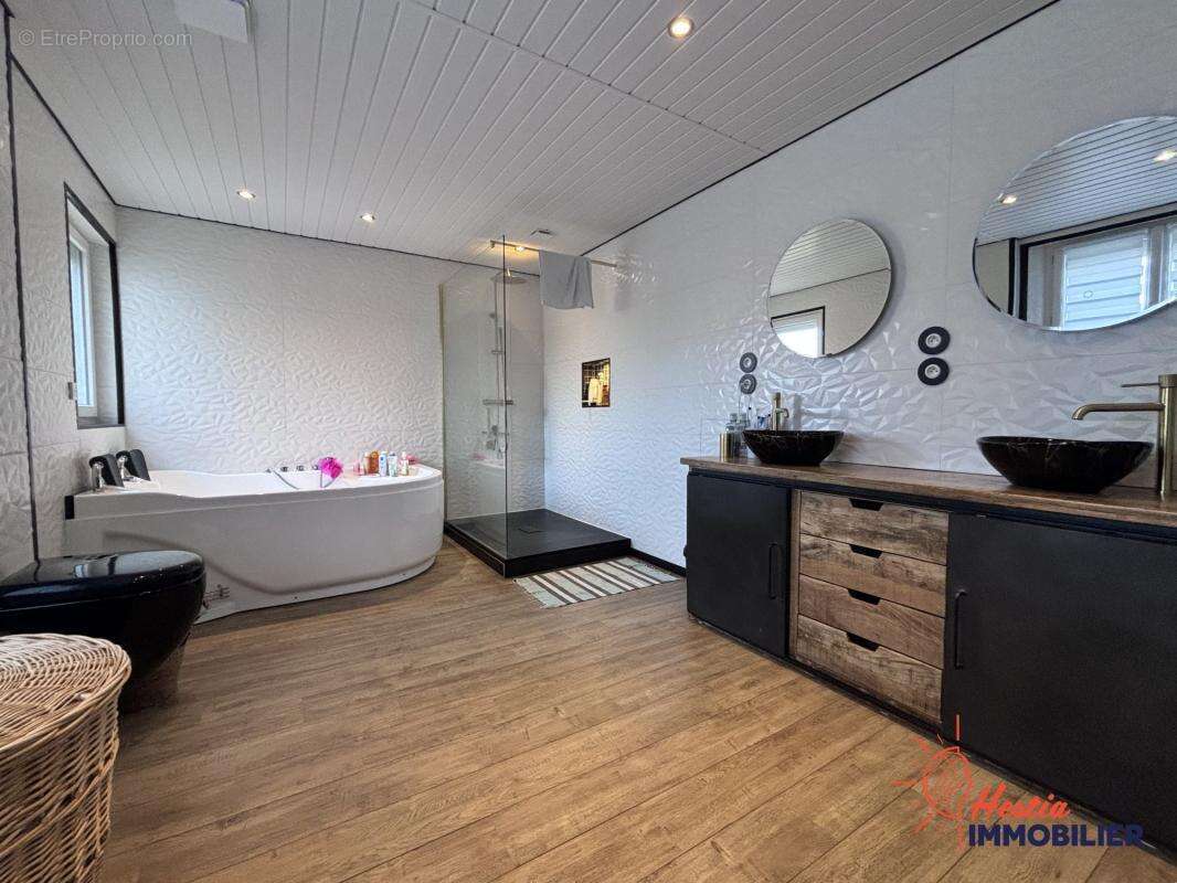 Maison à SAINTE-MENEHOULD