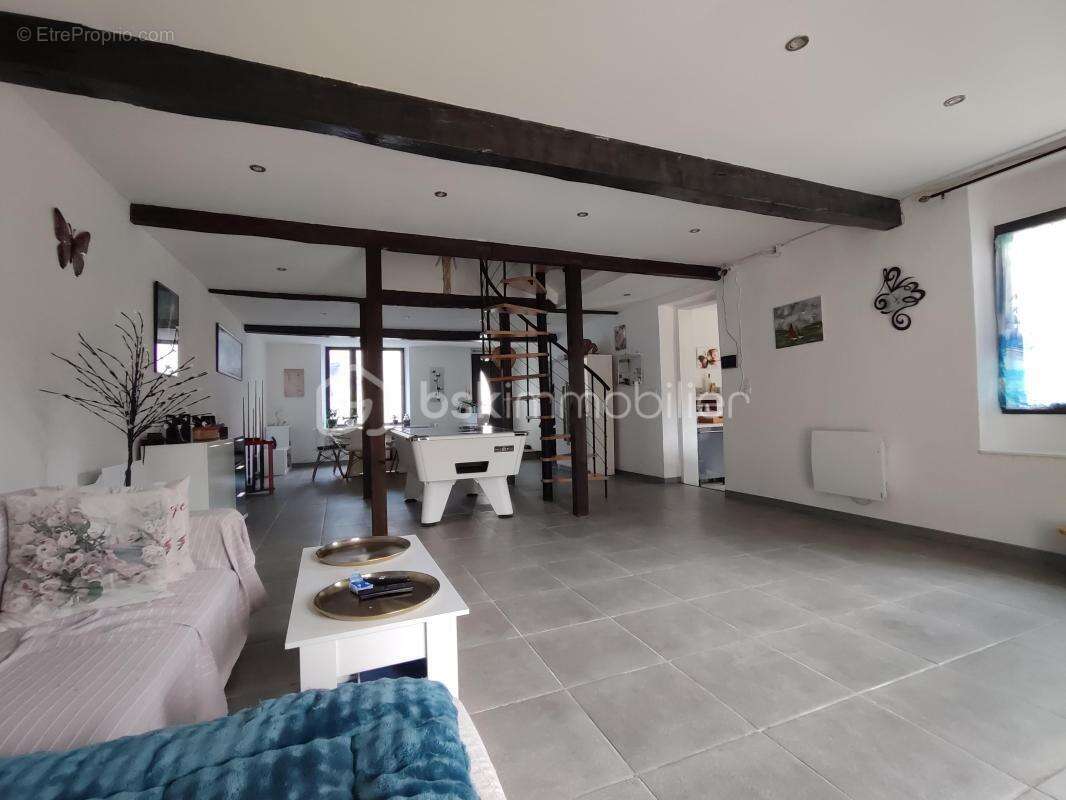 Maison à BEAUMONT-DE-LOMAGNE