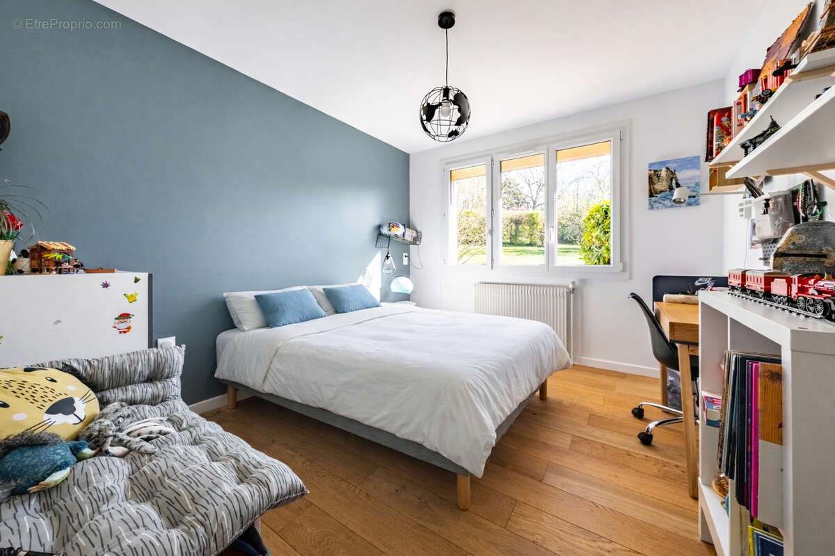 Maison à BELLENEUVE