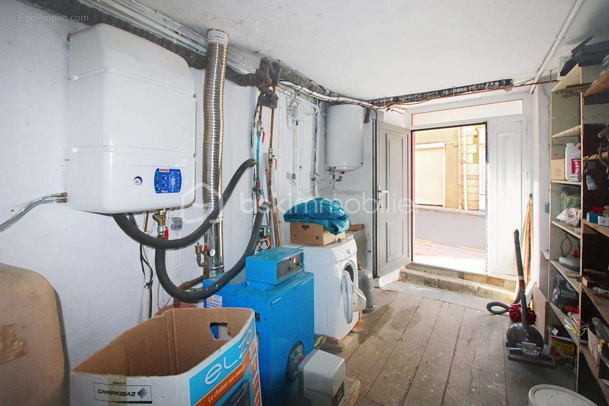 Maison à SAINT-JEAN-DU-BRUEL