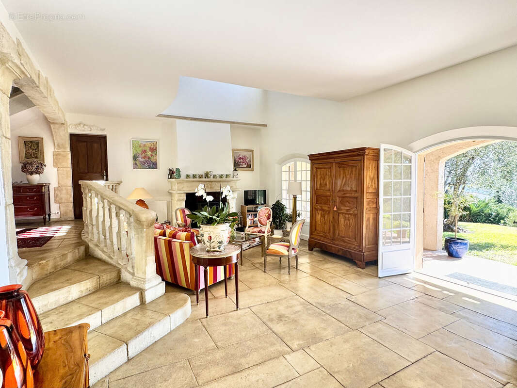 Maison à SPERACEDES