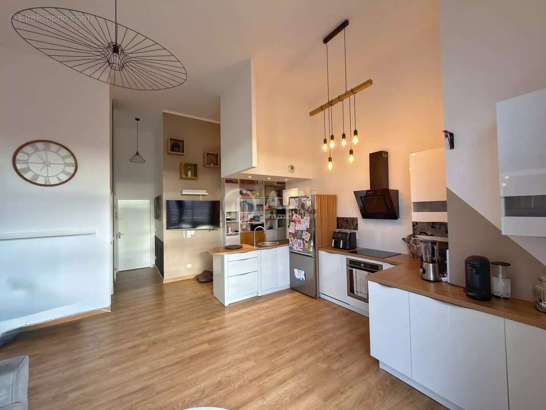 Appartement à COLOMBES