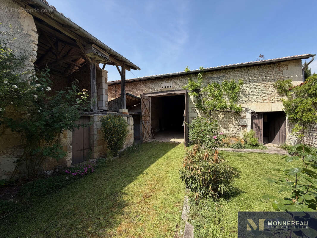Maison à DEVIAT