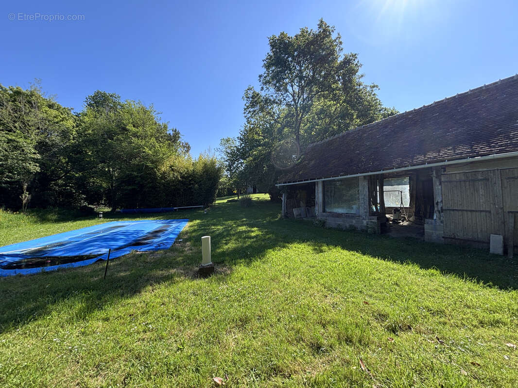 Propriété normande au grand calme - T6 de 141m2 - Piscine et nombreuses dépendances sur 6000m2 - photo 6