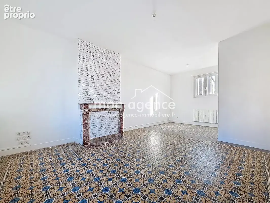 Une maison familiale en plein centre-bourg - photo 2