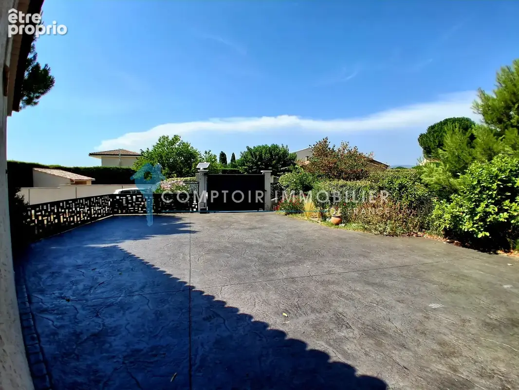 Dept 84 - MAUBEC - Maison de 122 m2 avec piscine et 2 garages sur un terrain de 1 234 m2 - photo 20
