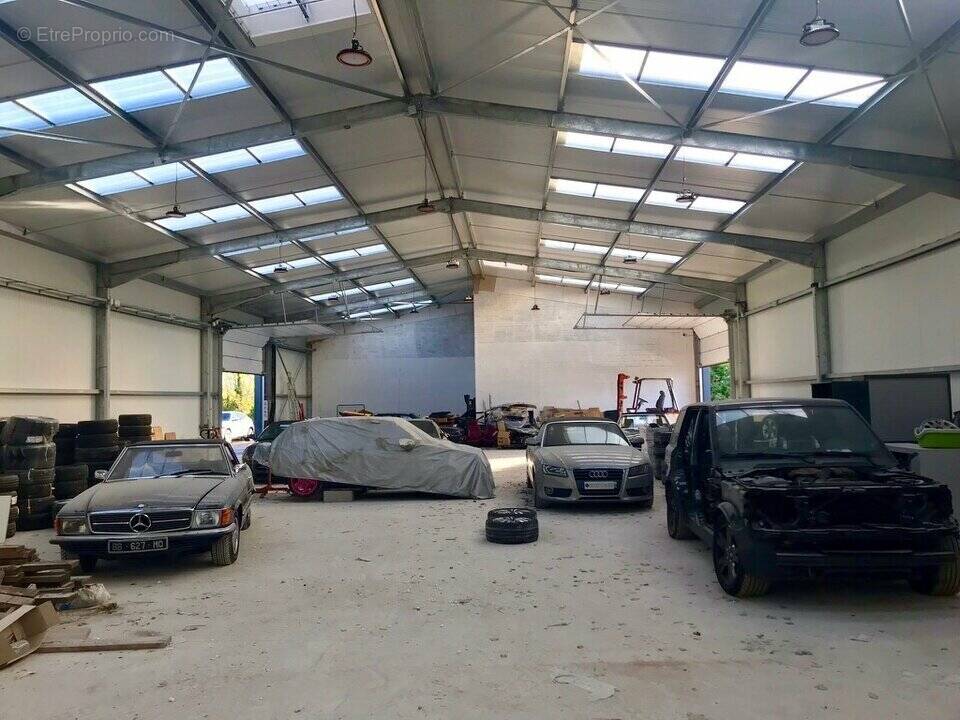 Autre à LE MESNIL-EN-THELLE