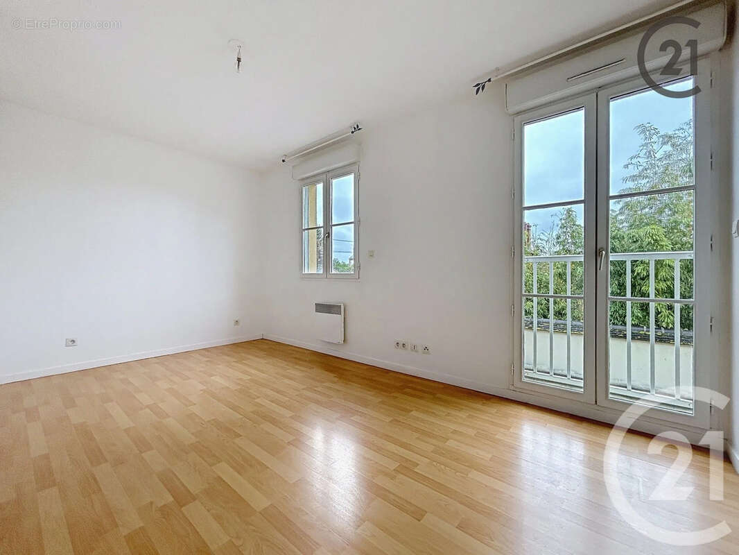 Maison à MONTEREAU-FAULT-YONNE