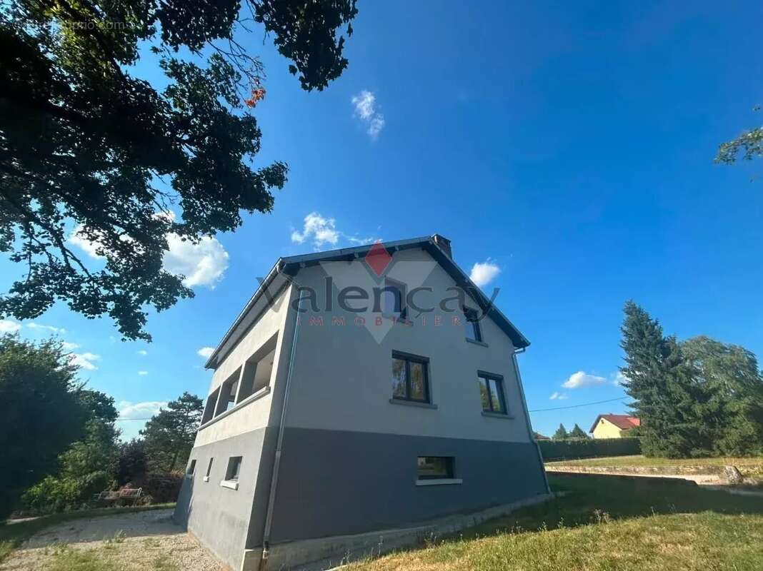 BOULOT, maison rénovée avec fort potentiel- Vente interactive - photo 10