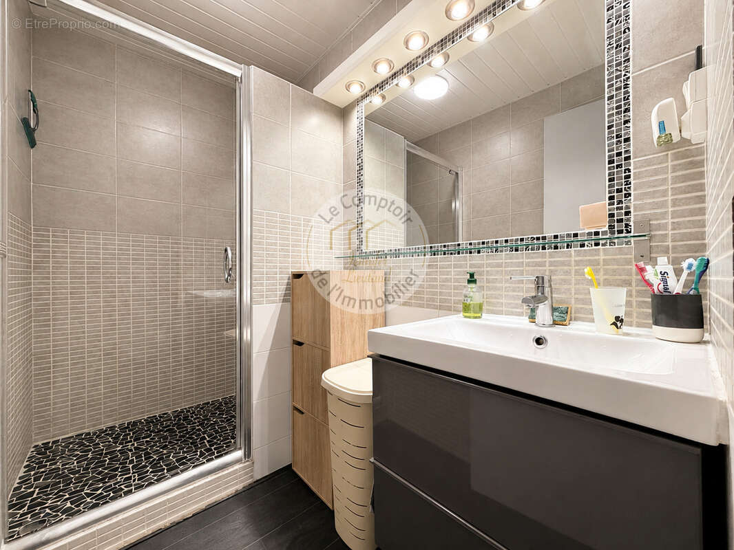 Appartement à MARSEILLE-9E