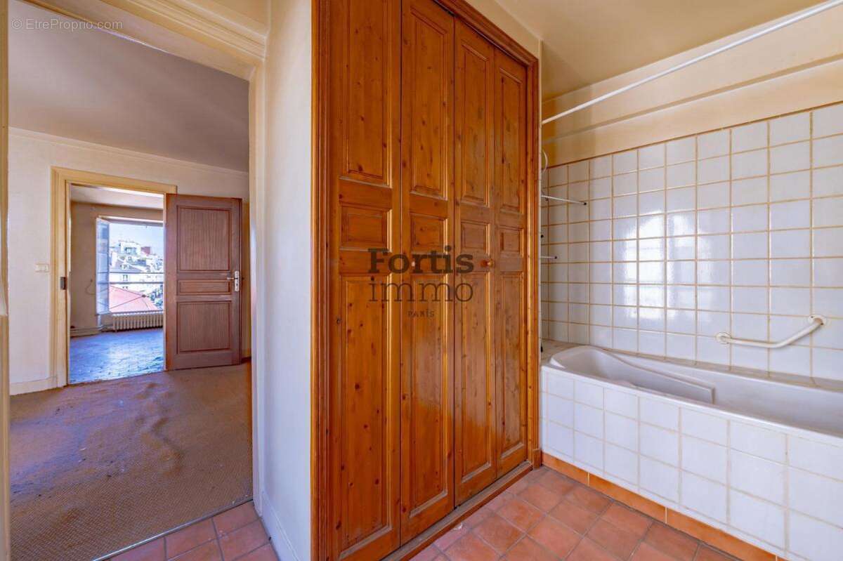 Appartement à PARIS-6E