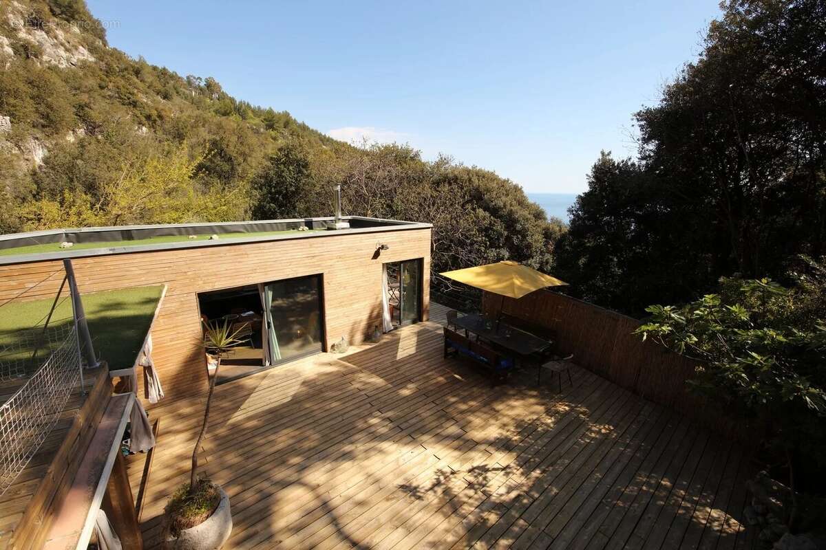 Maison à EZE