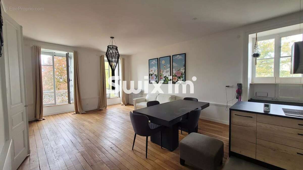 Appartement à LONS-LE-SAUNIER
