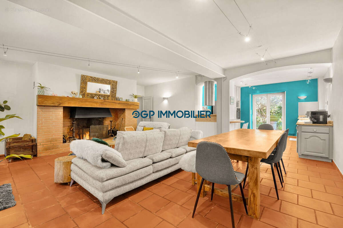 Maison à VERDUN-SUR-GARONNE