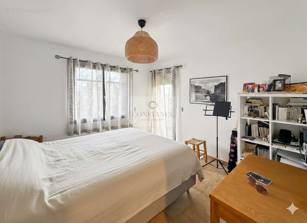 Maison à TOURRETTES-SUR-LOUP