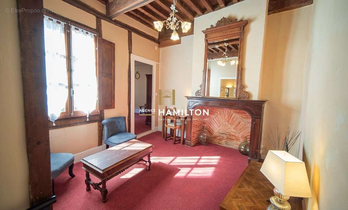 Maison à CORDES-SUR-CIEL